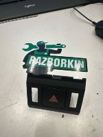 Audi / Q5 / Кнопка аварийной сигнализации