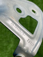 BMW / 3-Series / Кронштейн крыла