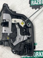 BMW / X1 / Замок двери