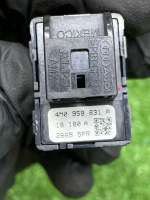 Audi / Q7 / Кнопка крышки багажника