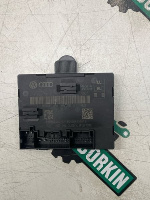 Audi / A6 / Блок управления двери