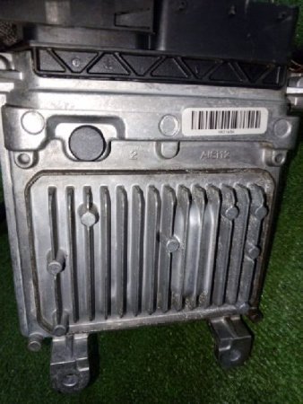 Mercedes-Benz / E-Class / Блок управления двигателем