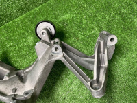 Volkswagen / Touareg / Кронштейн генератора