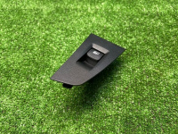 BMW / 1-Series / Кнопка стеклоподъемника