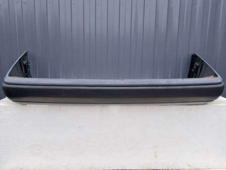 Mercedes-Benz / 260E / Бампер