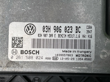 Volkswagen / Touareg / Блок управления двигателем