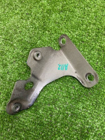 Audi / Q7 / Кронштейн крыла