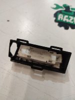 BMW / X1 / Плафон подсветки салона