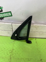 Volkswagen / Tiguan / Форточка двери