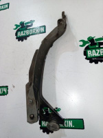 Audi / A6 / Кронштейн крыла