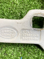 Land Rover / Range Rover / Петля крышки багажника