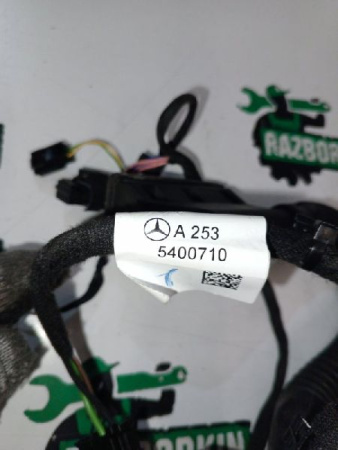 Mercedes-Benz / GLC 250d 4-matic / Проводка двери