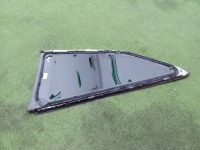 Audi / A5 / Стекло заднего крыла