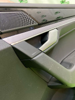 Volkswagen / Touareg / Обшивка двери