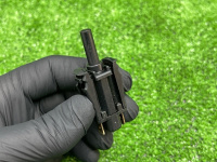 Mercedes-Benz / 190e / Датчик открытия двери