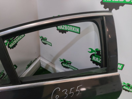 Volvo / S60 / Дверь боковая