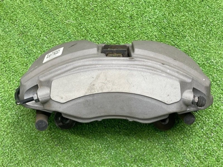 Audi / A4 / Суппорт тормозной