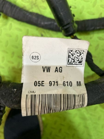 Volkswagen / Tiguan / Проводка двигателя