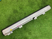 Audi / Q8 / Шторка окна