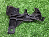 Audi / Q8 / Кронштейн