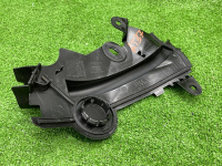 BMW / 7-Series / Уплотнитель капота