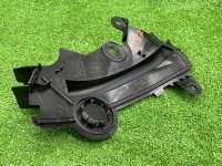 BMW / 7-Series / Уплотнитель капота