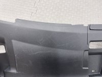 Audi / A8l / Накладка замка капота
