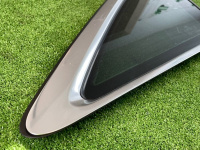 Audi / A6 / Стекло заднего крыла