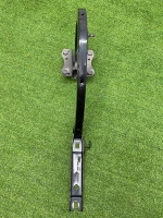 BMW / 7-Series / Петля крышки багажника