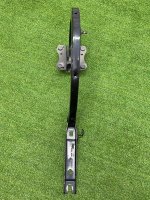 BMW / 7-Series / Петля крышки багажника