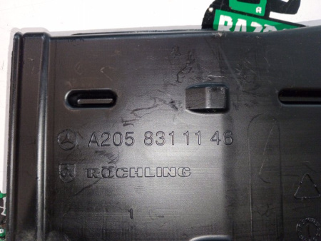 Mercedes-Benz / GLC 250d 4-matic / Воздуховод