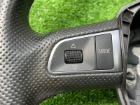 Audi / Q7 / Руль