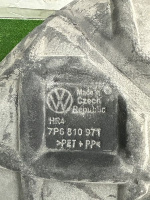 Volkswagen / Touareg / Подкрылок