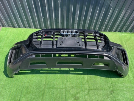 Audi / SQ8 / Бампер