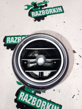 Mercedes-Benz / GLC 250d 4-matic / Воздуховод