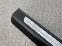 Audi / Q8 / Накладка порога