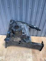 Audi / A4 / Лонжерон