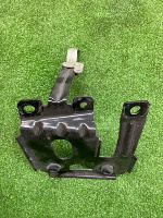 Ford / EXPLORER / Кронштейн