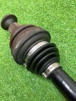 Audi / A4 / Приводной вал