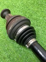 Audi / A4 / Приводной вал