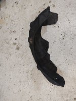 Mazda / 3 / Подкрылок