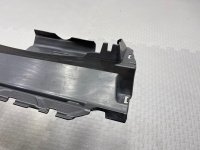 Audi / Q8 / Воздуховод радиатора