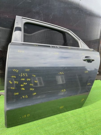Audi / A8l / Дверь боковая