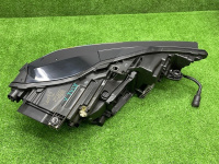 Audi / A6 / Фара