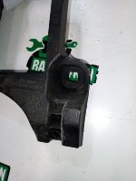 Audi / A6 / Кронштейн бампера