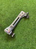 Audi / Q7 / Кронштейн крыла