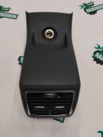 Audi / Q3 / Накладка центральной консоли