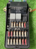 Mercedes-Benz / 190e / Блок предохранителей