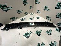 Porsche / Cayenne / Кожух замка багажника