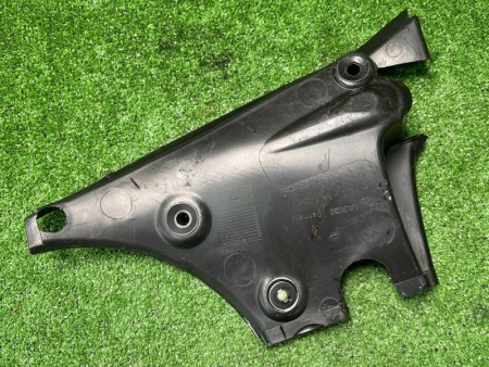 BMW / M6 / Водосток